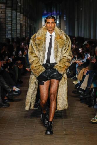 look0029